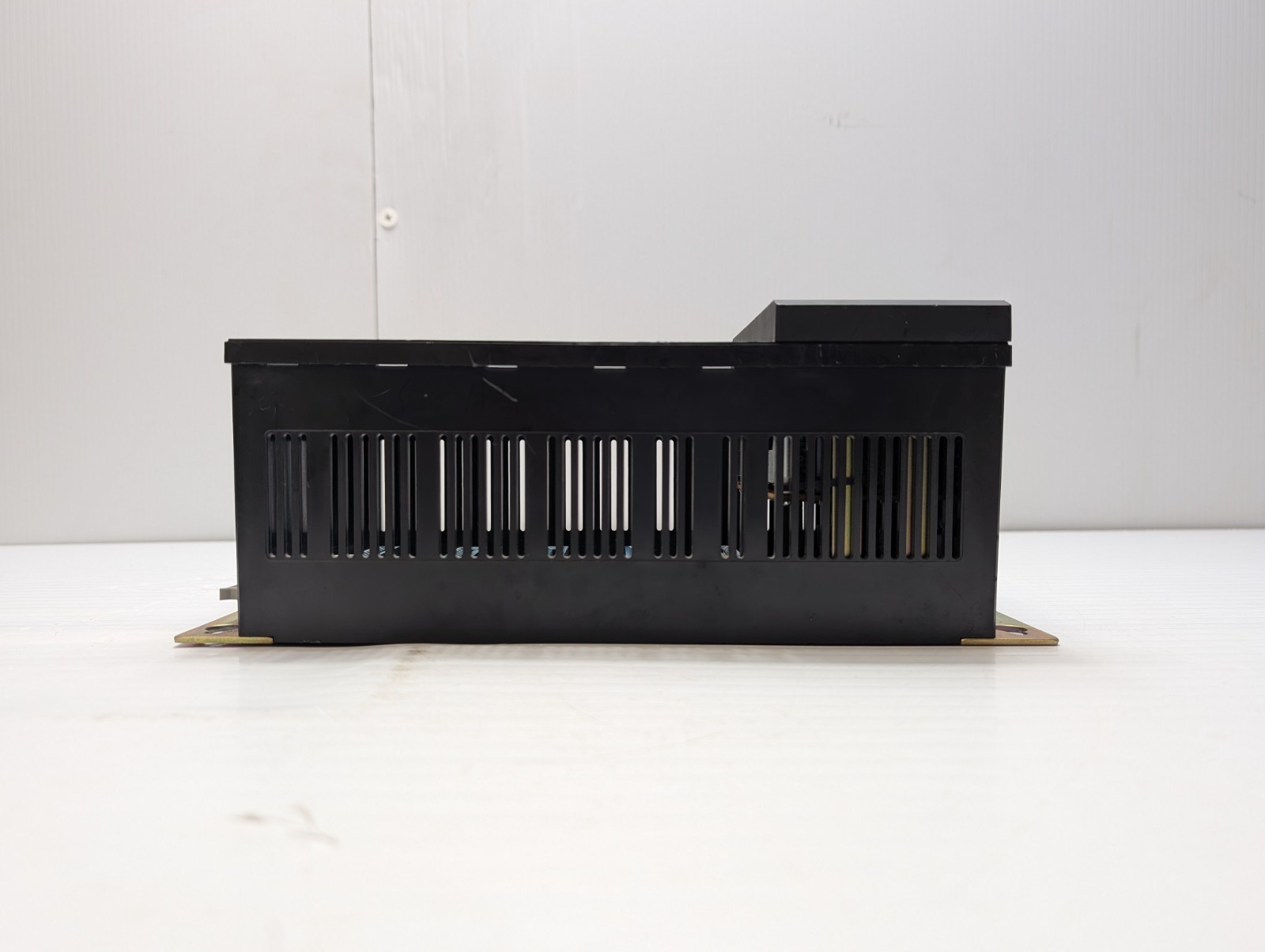 GE FANUC IC610CHS110A SERIES ONE BASE RACK