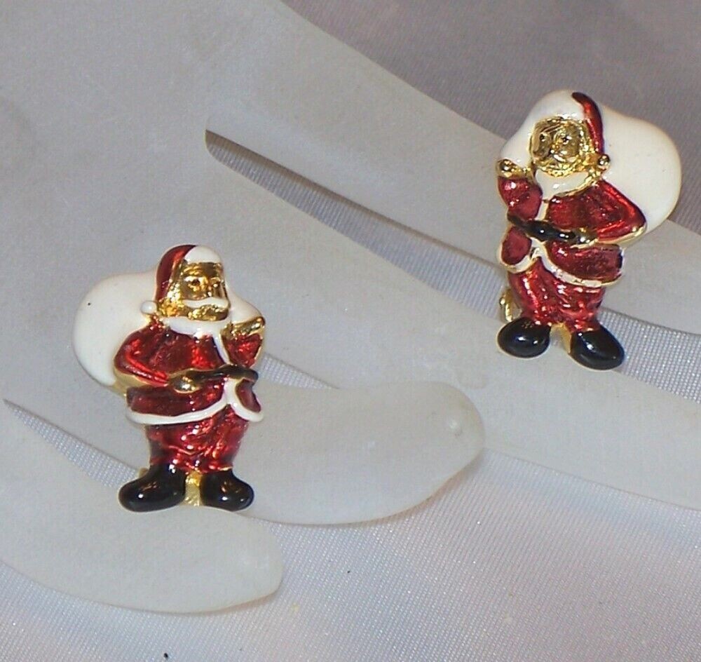 Nice Santa With Bag Enamel Clip On Back Earrings N188