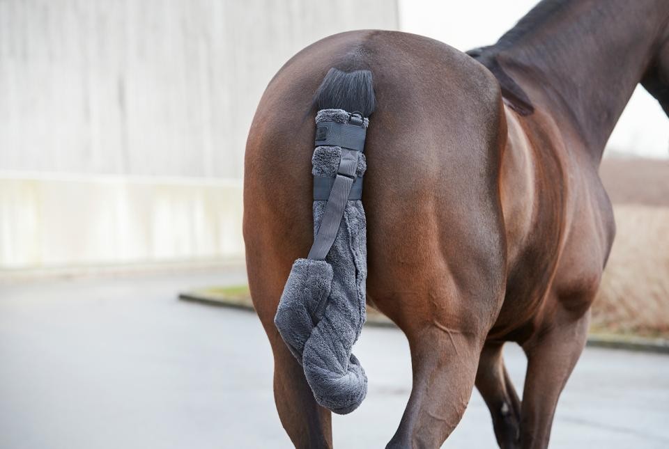 Quick-Dry Tail Guard