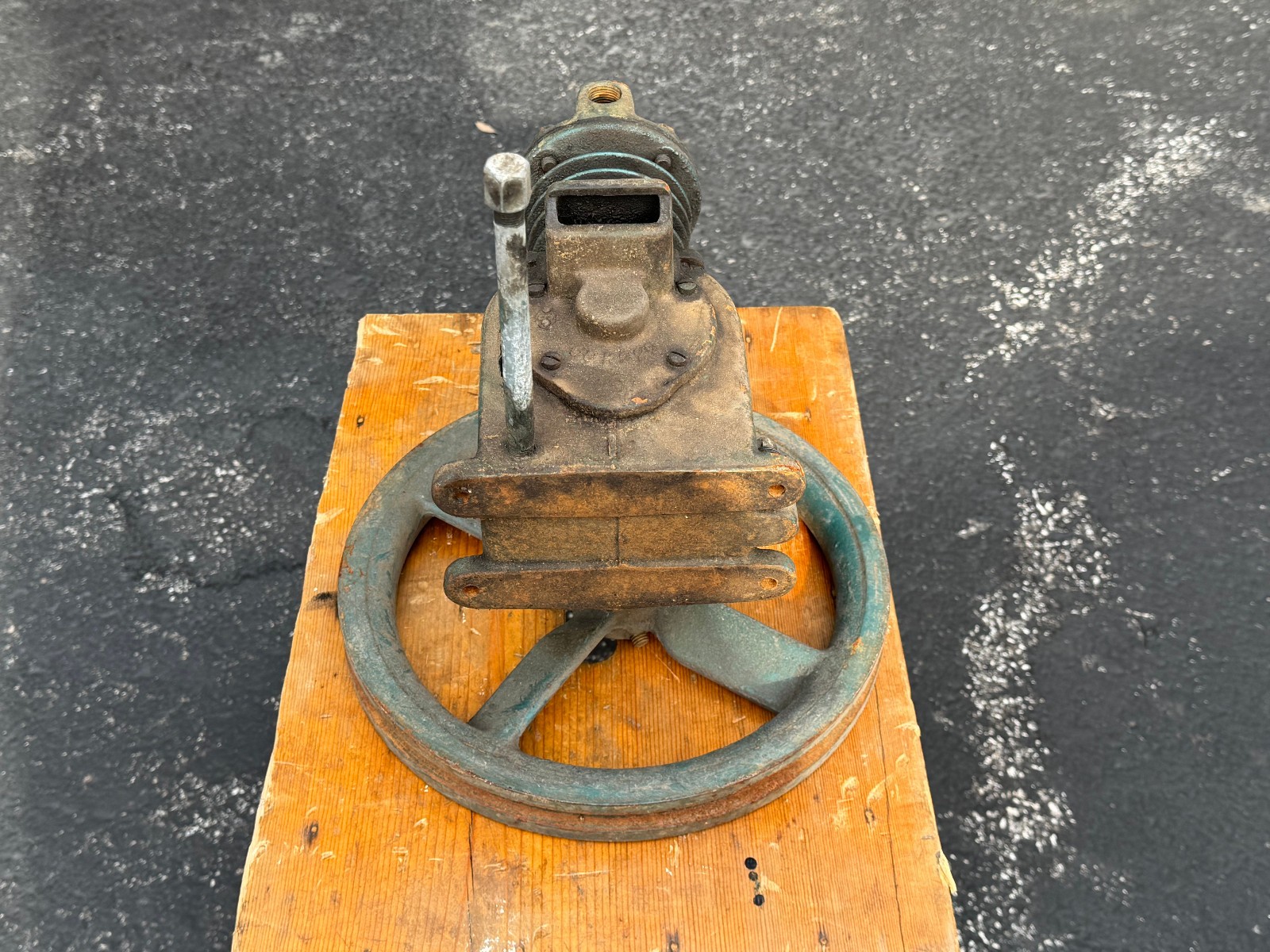 Antique Air Compressor Pump Fly Wheel Curtis Kellogg Devilbiss Automotive Tool