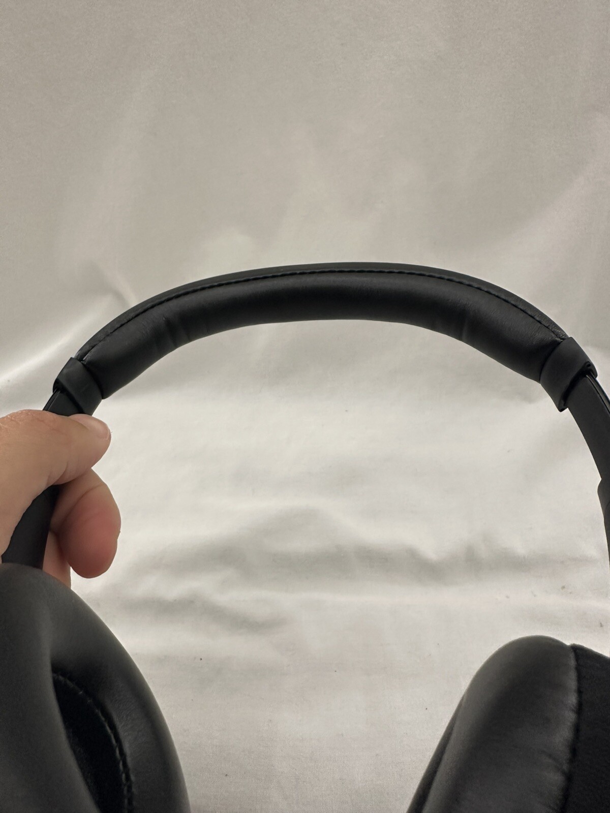 Logitech USB Computer Headset H390 Noise Canceling Padded Microphone