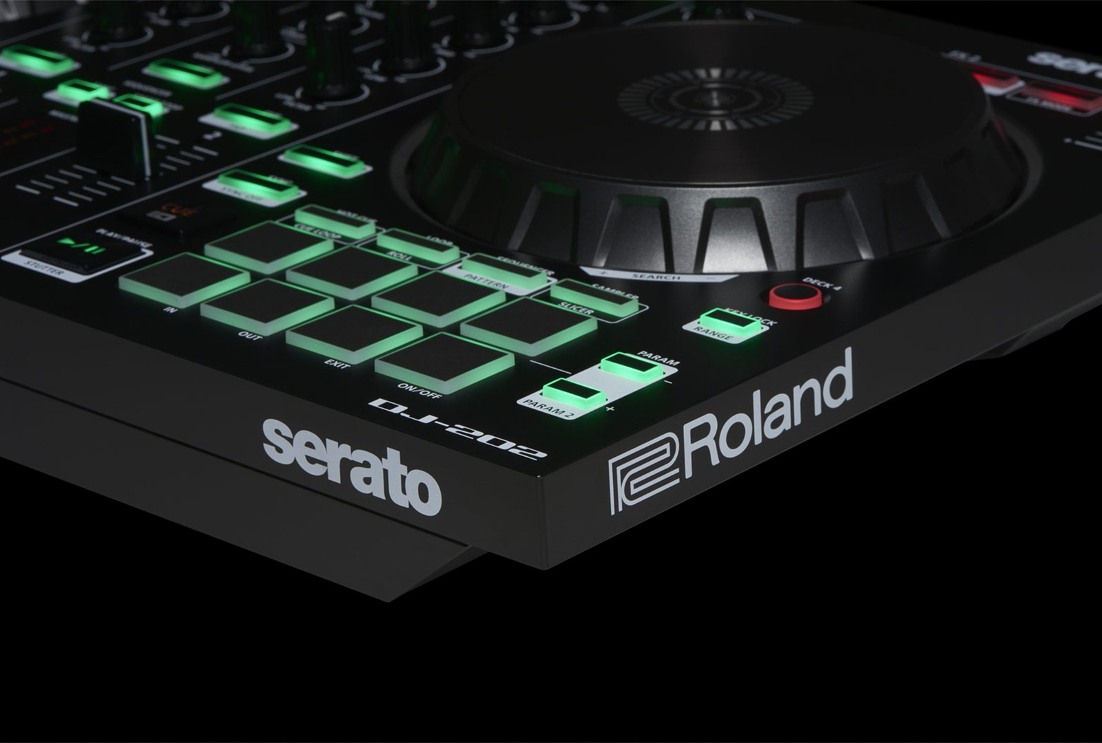 Roland DJ-202 DJ Controller w/ Case