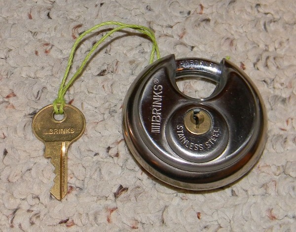 Brinks Stainless Steel 60mm Keyed Discus Padlock with 5/8in Shackle