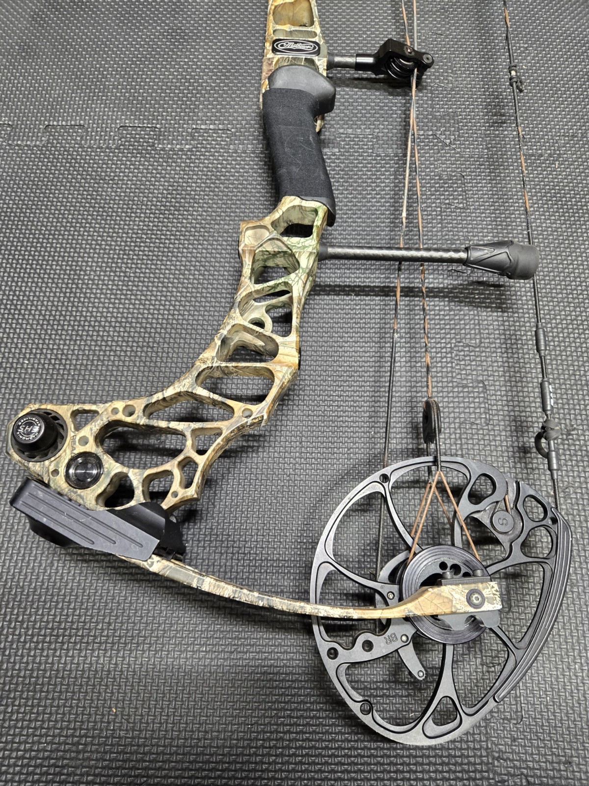 Mathews Vertix w GAS Strings