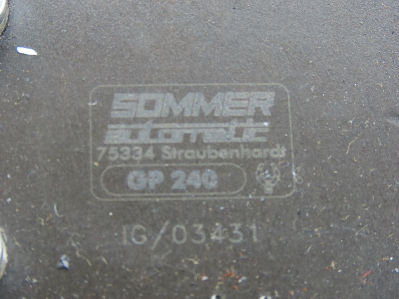 Sommer Automatic GP240 2 Jaw Parallel Pneumatic Gripper 20mm Stroke Per Jaw