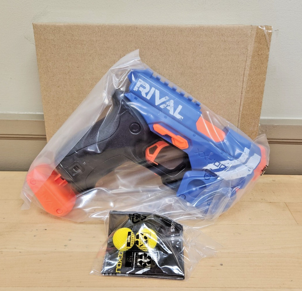 Nerf Rivals Knockout XX-100 Blaster w/ 2 Rounds - NEW IN BOX