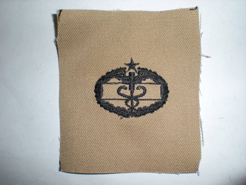 US ARMY DESERT COMBAT MEDIC 2ND AWARD BADGE INSIGNIA