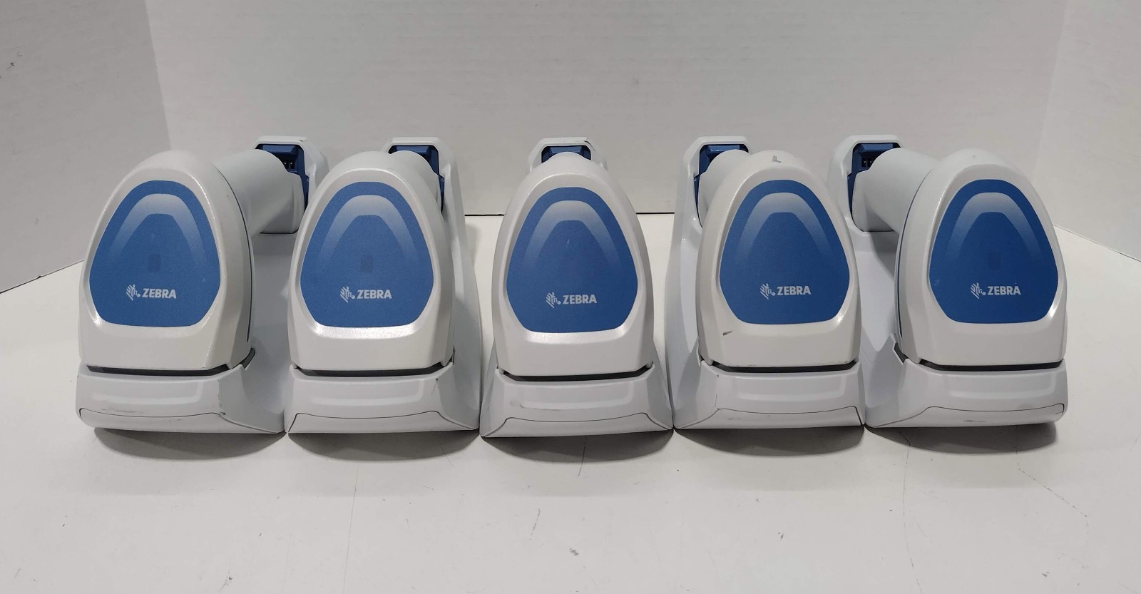 Lot of 5 Zebra DS8178 Wireless Scanners w/CR8178-SC Bases No Batteries or Cables