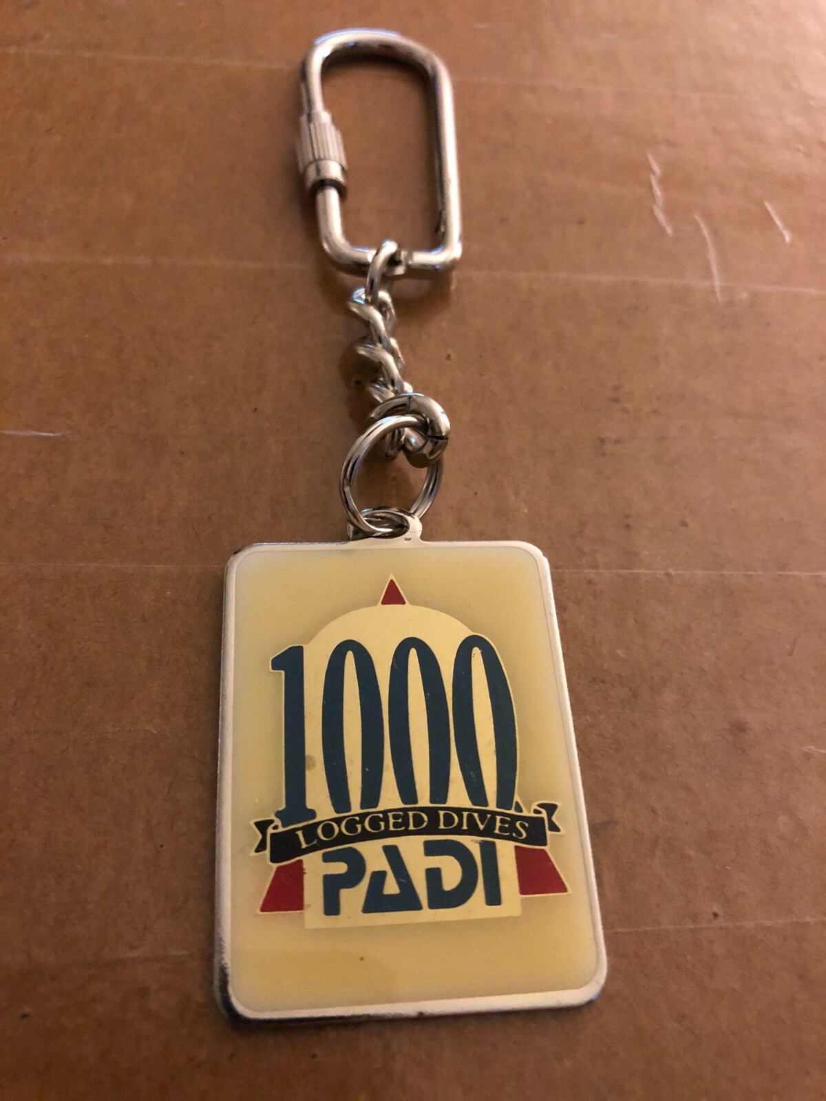 PADI Keychain - "1000 Logged Dives" - brand new metal - scuba dive diver diving