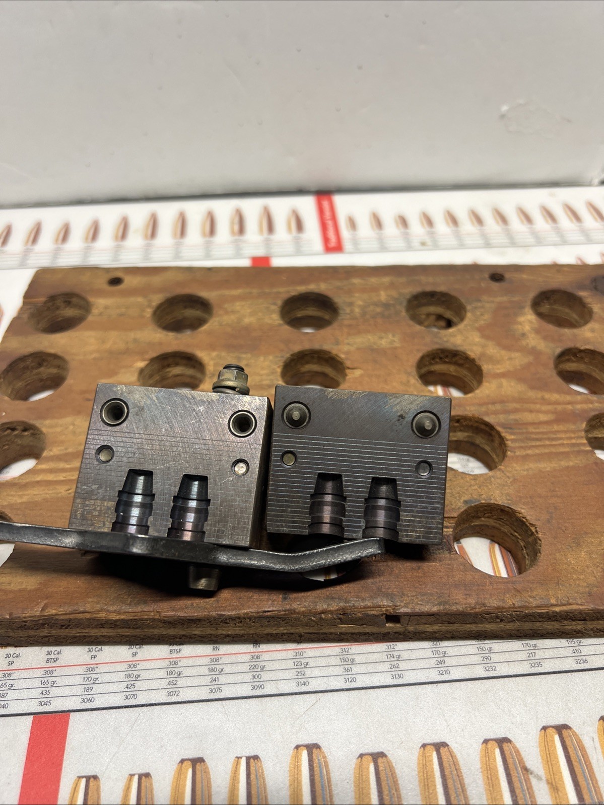 MAGMA  ENGINEERING BULLET MOLD , 38/148-SWC-FB TWO CAVITY