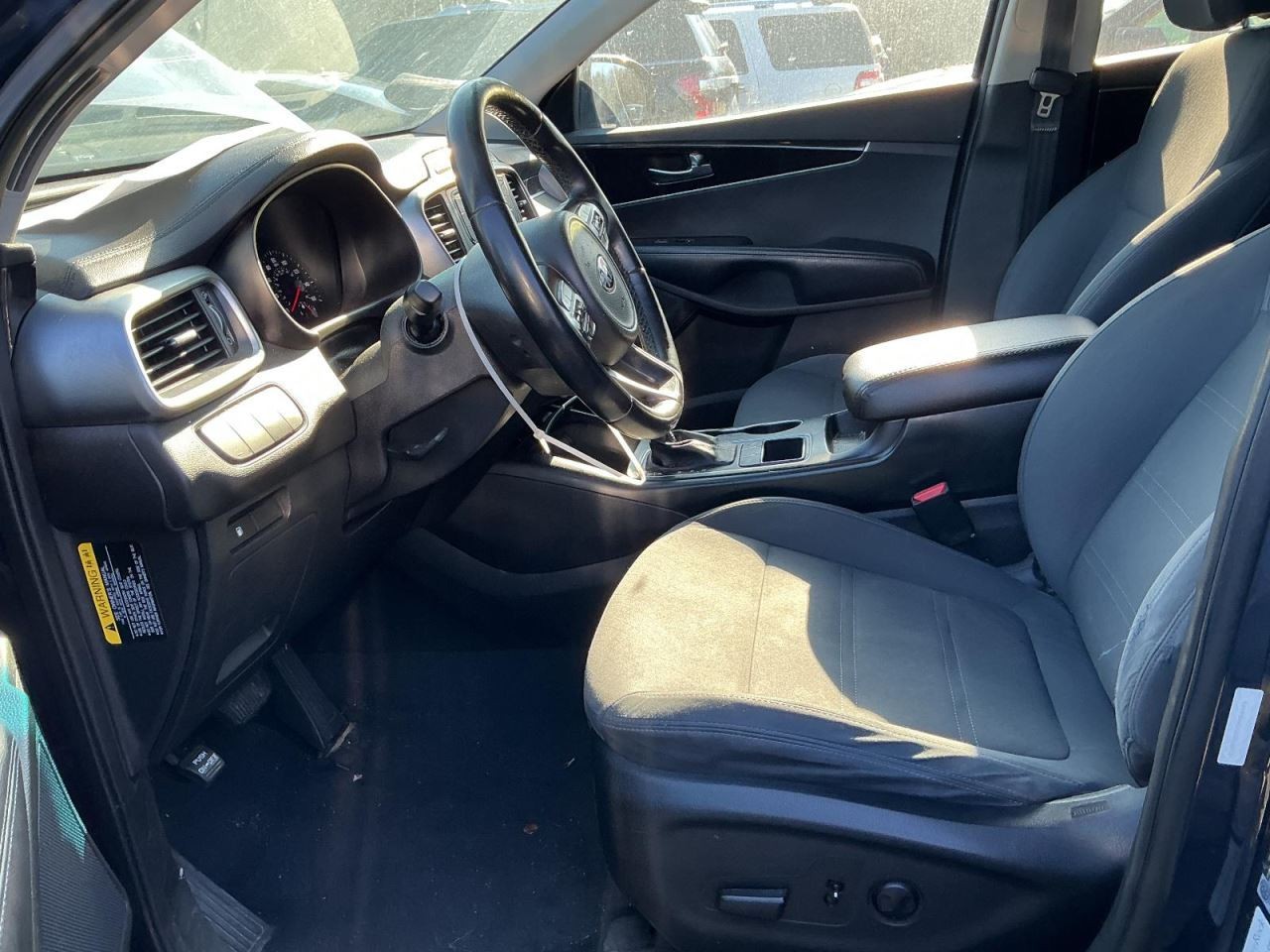 SORENTO 2016 Glove Box 4952761
