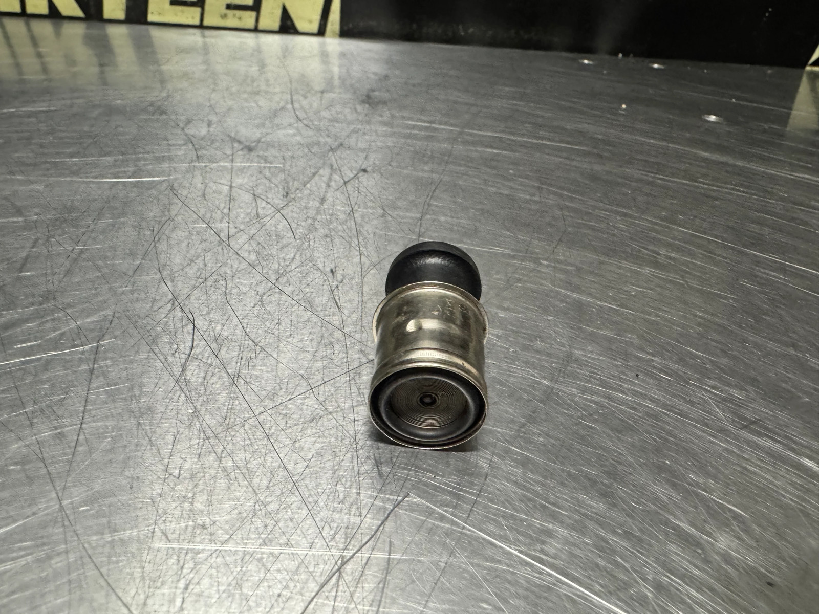 97-04 C5 CORVETTE CIGARETTE LIGHTER ELEMENT OEM #N573