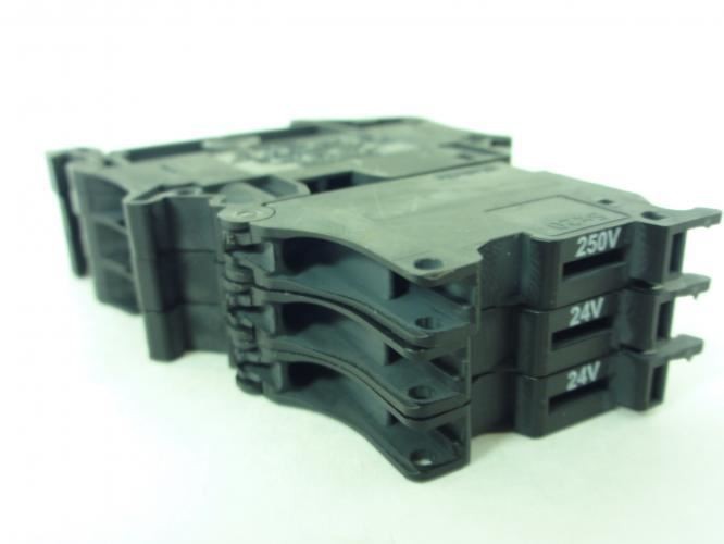 189954 Used; Phoenix UT4-HEDI Lot-3 Fuse Terminal Block; 250/500V
