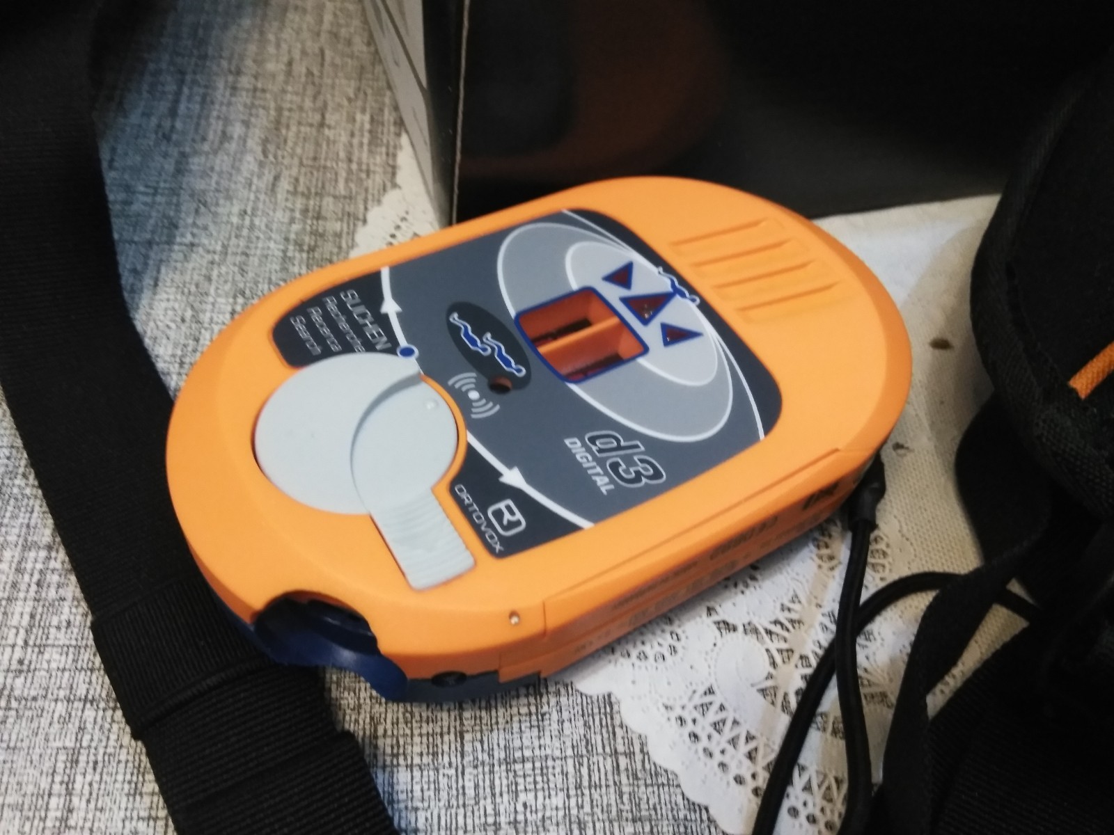 Ortovox d3 Digital Avalanche Transceiver With Chest Strap, case, box manual