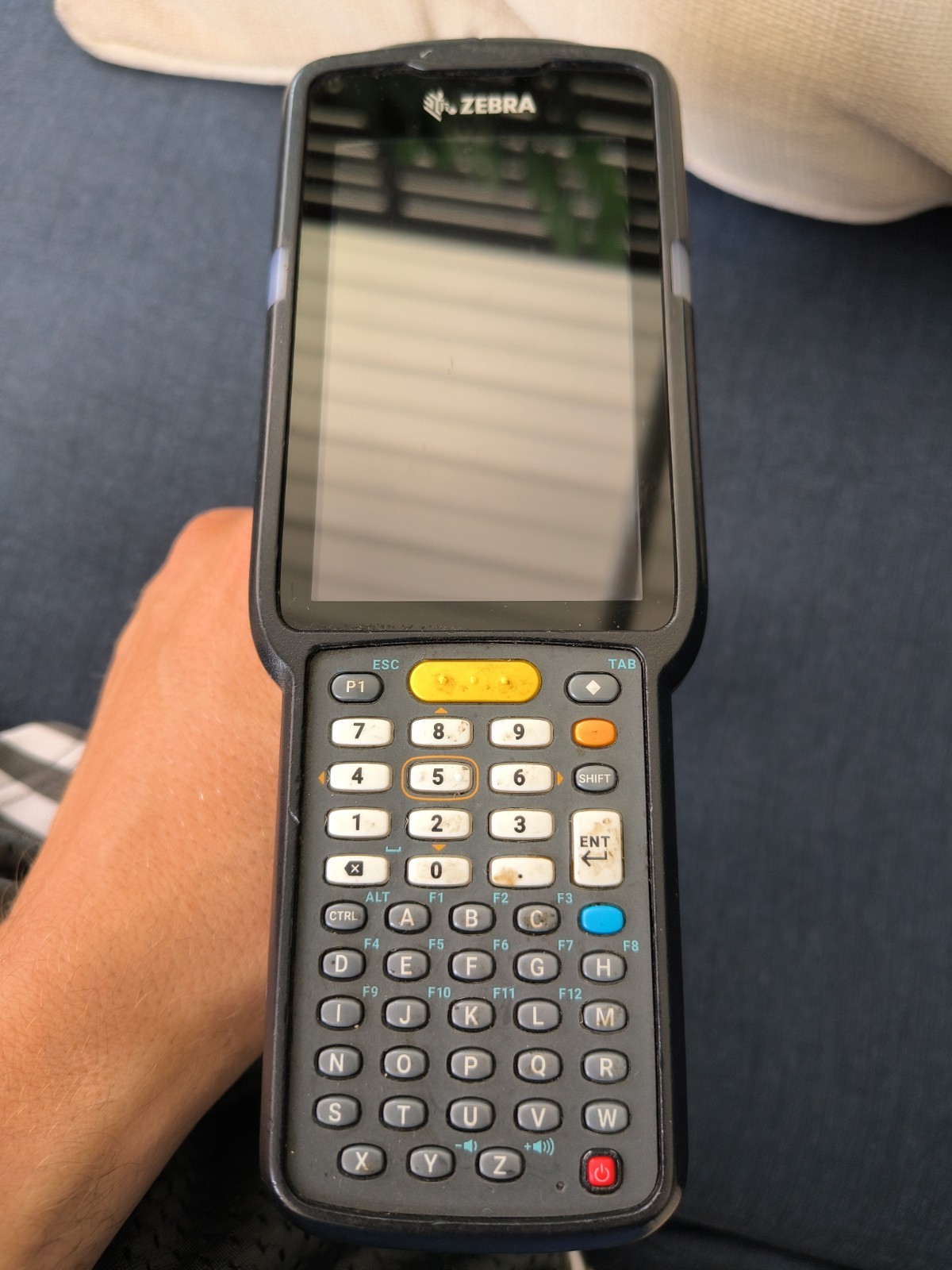 Zebra MC330L Mobile Computer Scanner Main Unit With Battery NEEDS REPROGRAM b