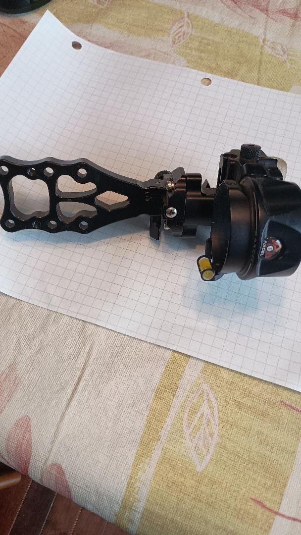 Left hand Axcel 4 pin sight