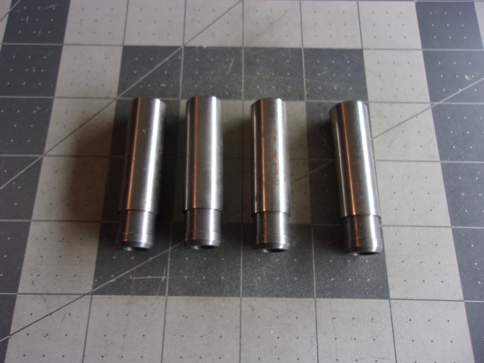 SBI 140-8005 (4) Valve Guides OD 35/64" ID 5/16" OAL 2 5/32"