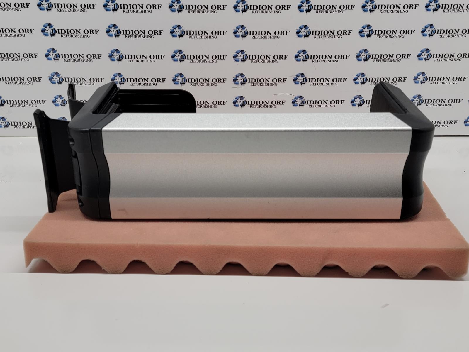 Humanscale CPU Holder [Desktop] P/N:CPU600 Grade B SKU 21064