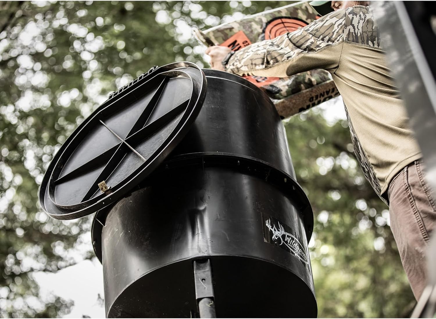 Quick-Set 270 lb Game Feeder W/ Digital Timer Durable Tripod Corn/Pellet Hunting