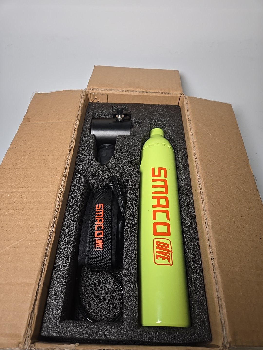 SMACO S300 Mini Scuba Tank 0.5L Portable Diving Cylinder 10 Min Dive Time