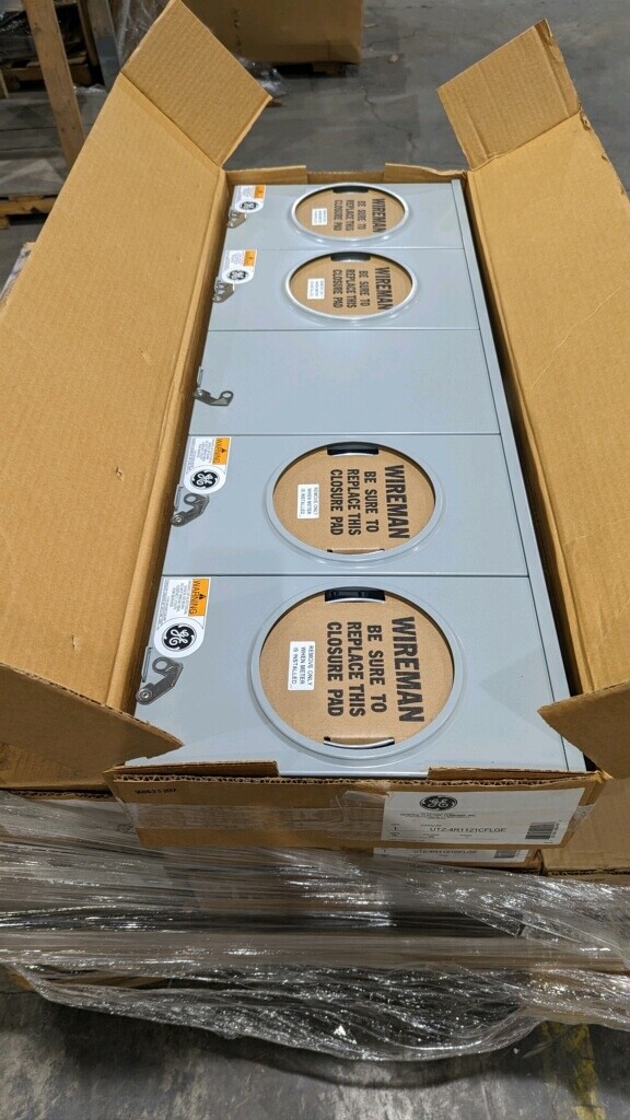 NEW MILBANK GE 100 AMP METER SOCKET STACK SOCKET 4 GANG