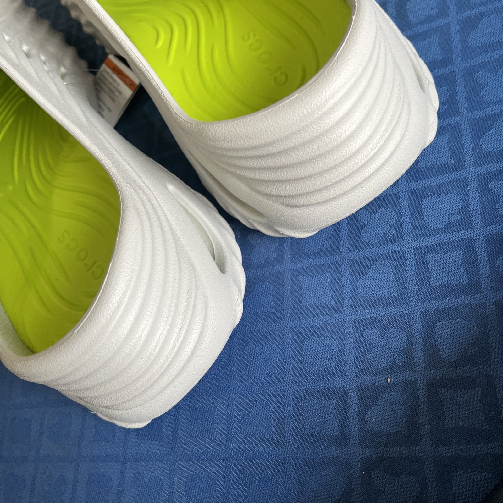 Men's Crocs Echo Wave Atmoshpere/Lime Punch 210521-1FT - NEW Men’s Size 13