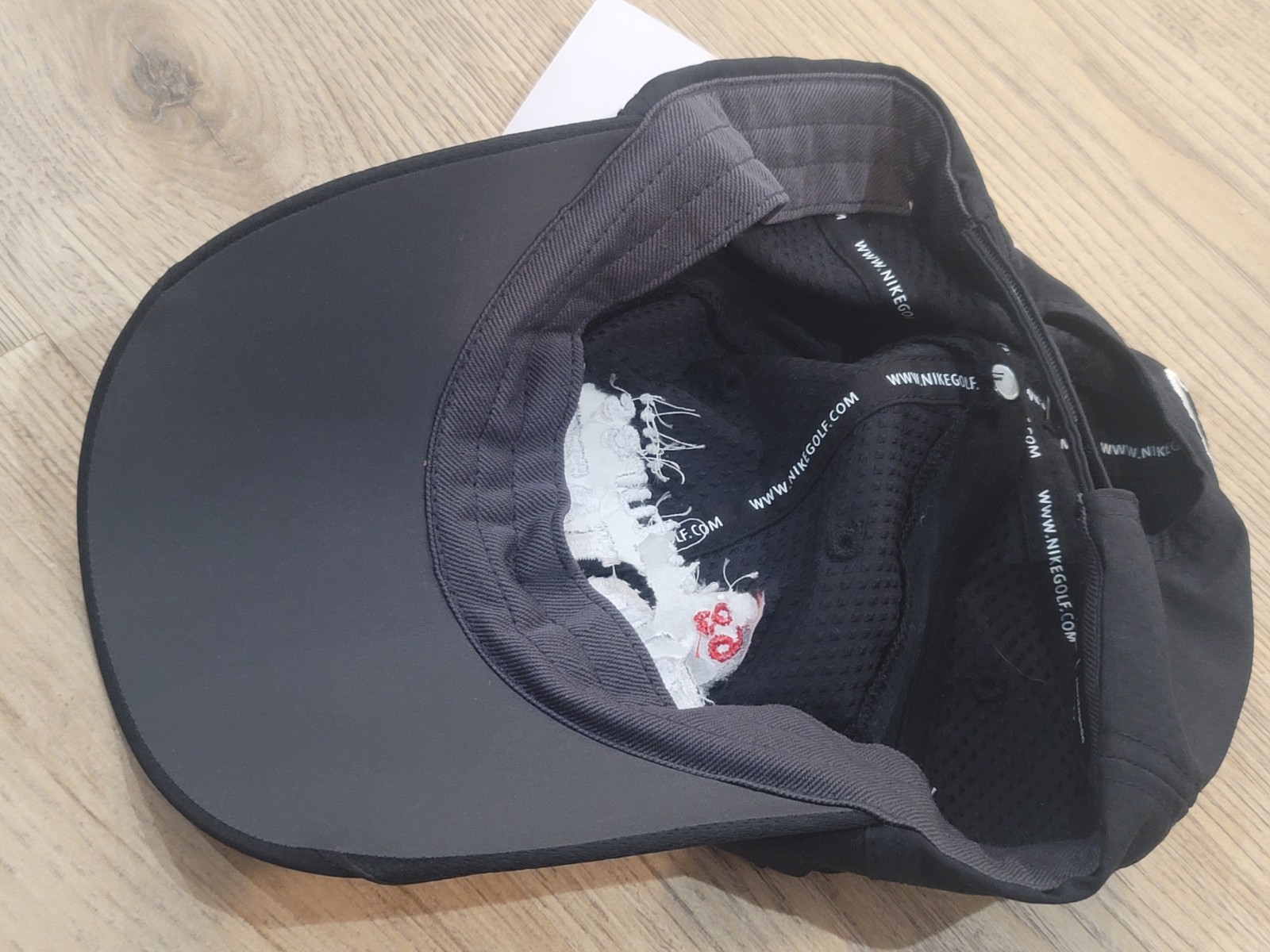Nike Dri Fit Heritage 86 Black Golf Cap Hat NWT