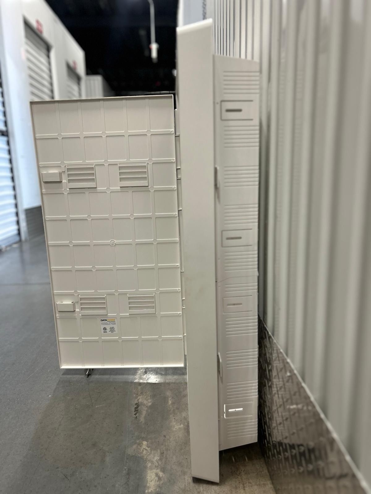 DataComm Electronics Media Panel 80-1530 Plastic Enclosure W/Door 80-1530-HEXT-5