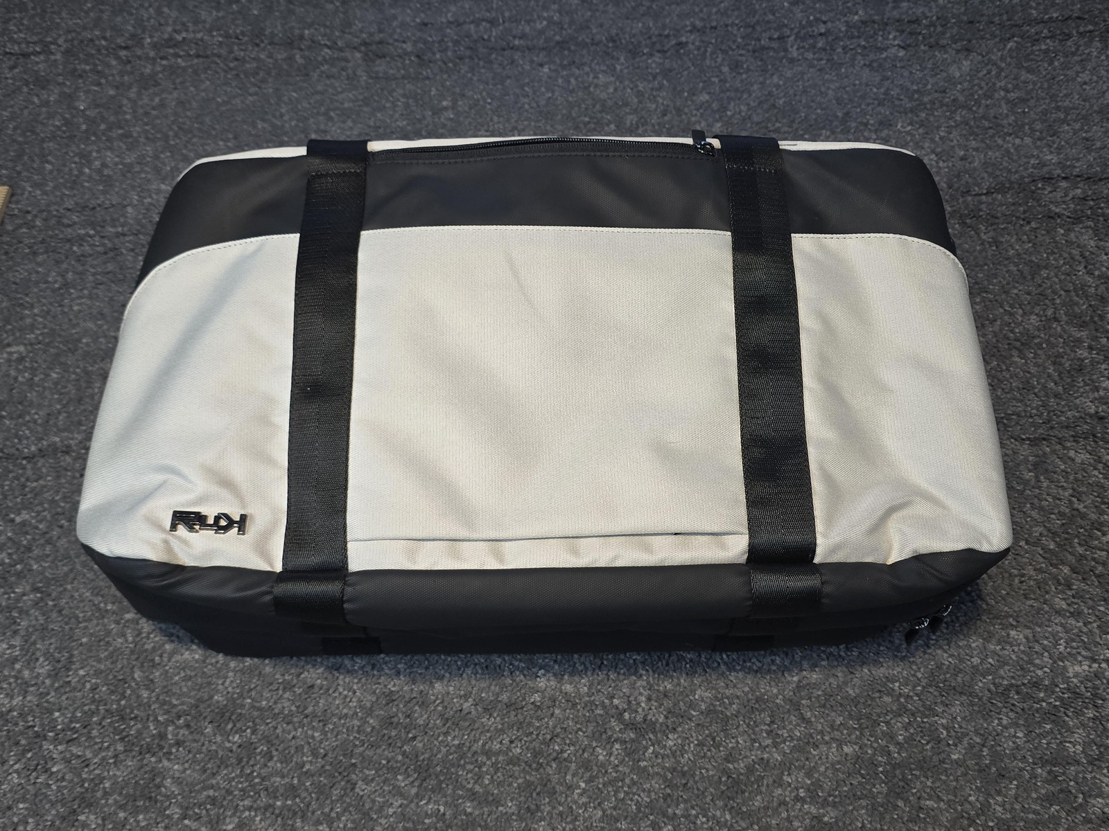 RUK Limitless Duffel Bag Carry On Weekender Laptop Compartment USB Port