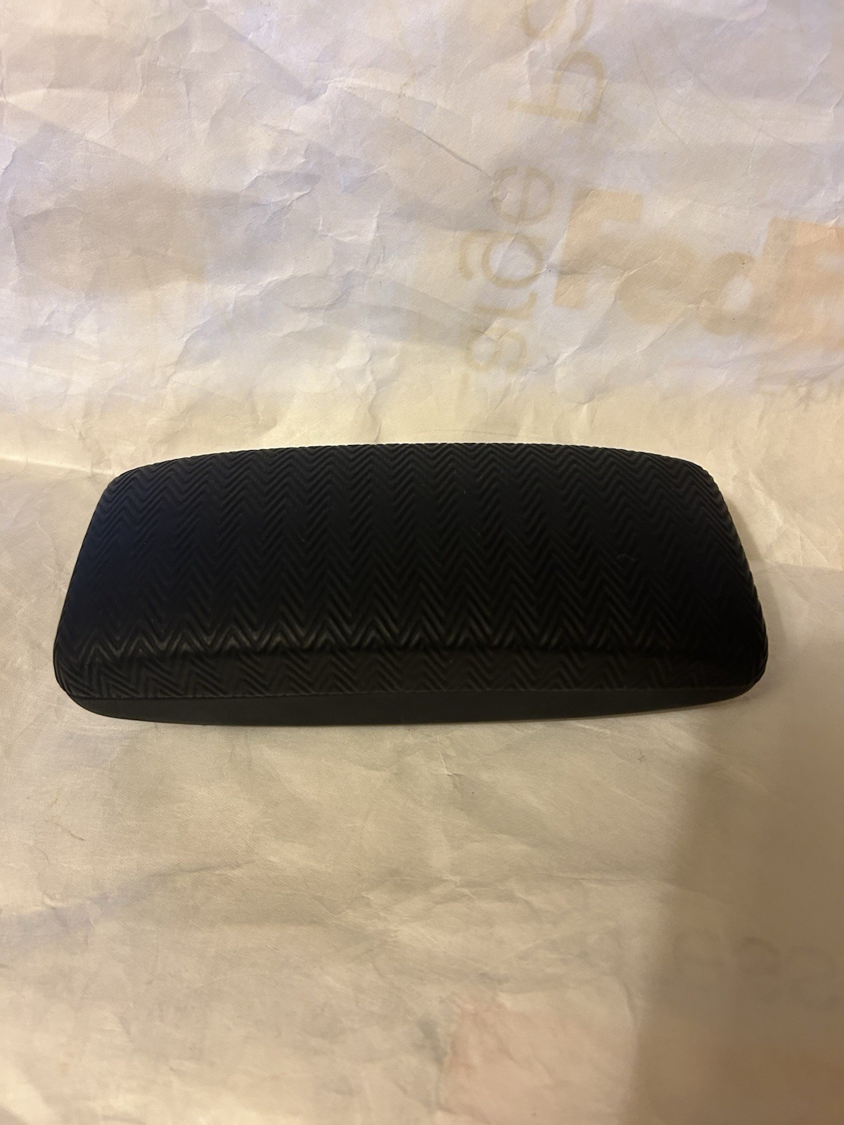 Michael Ryen Black Hard Clamshell Eyeglasses Case Microfiber Cleaning Cloth