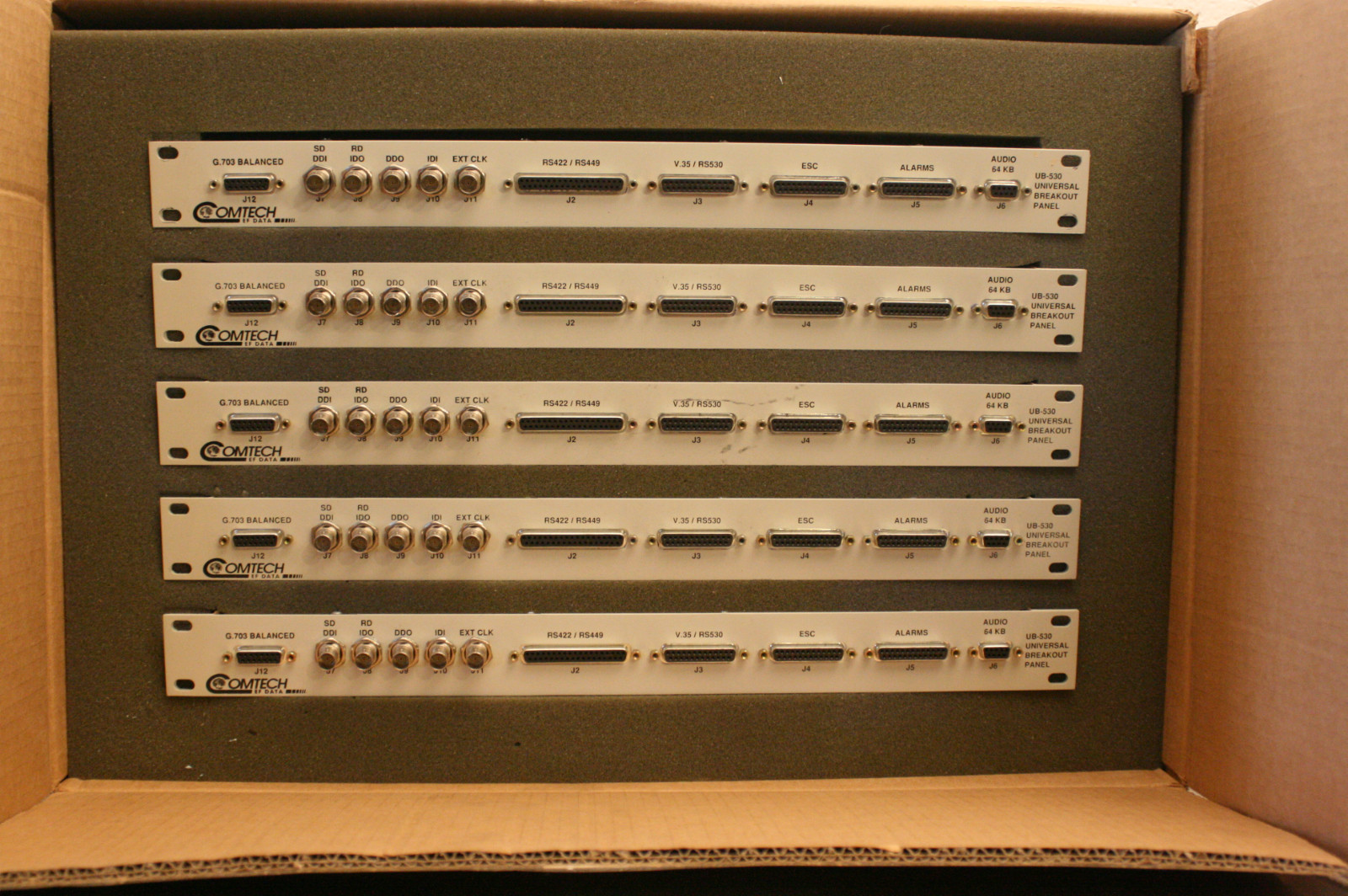 COMTECH EF DATA SATELLITE UB-530 UNIVERSAL BREAKOUT PANEL