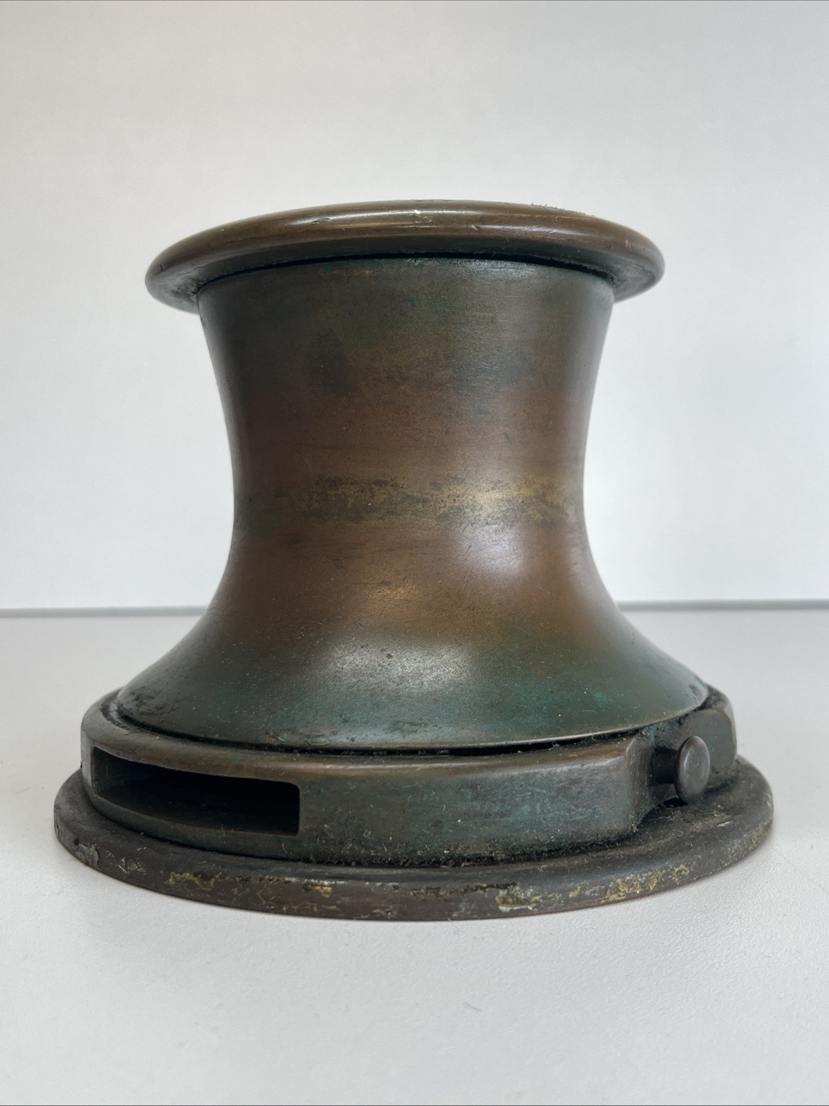 Bronze Sailboat Winch 6" Base Diameter-Flat Handle Style