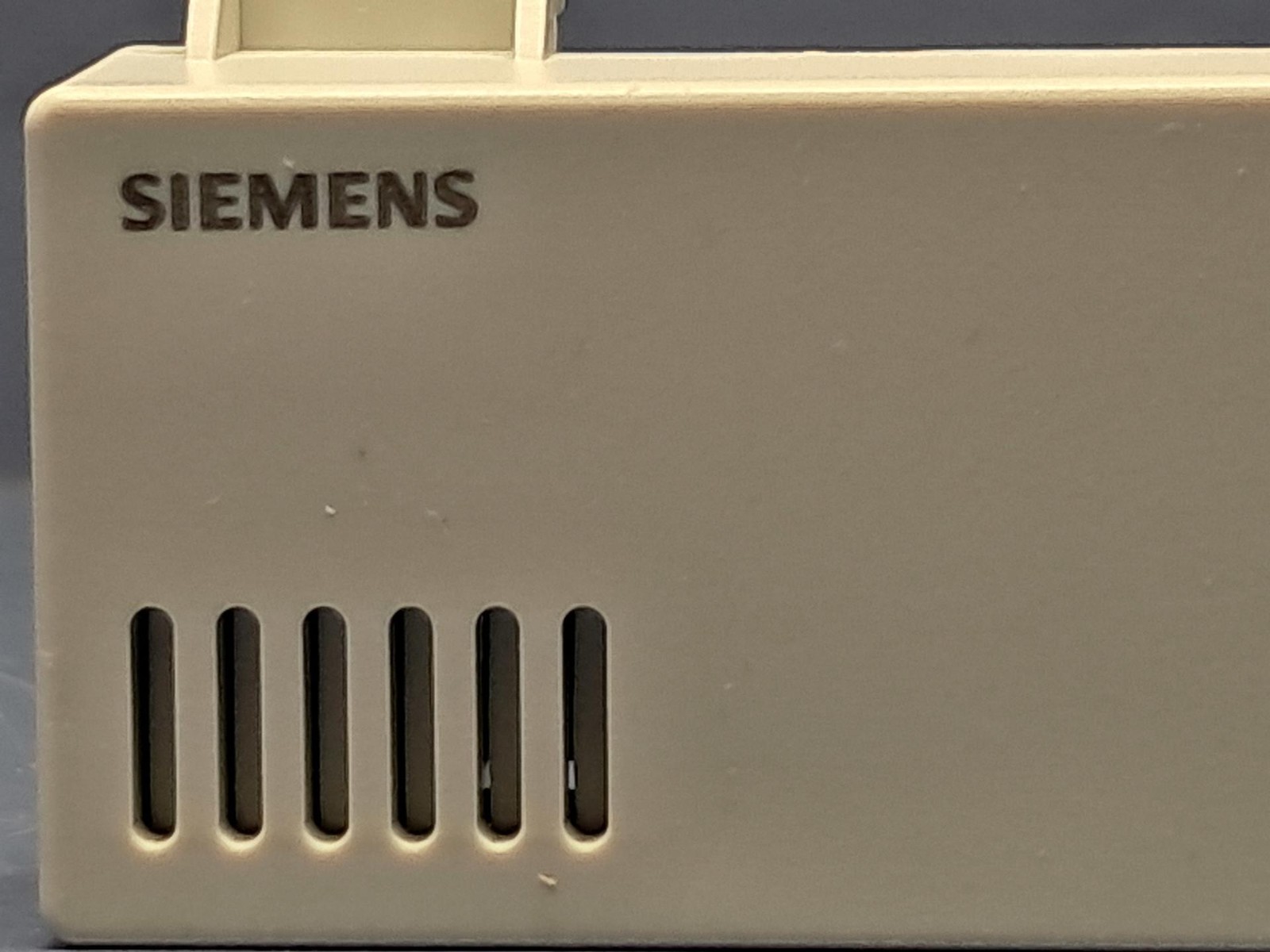 Siemens - Humidity + Temp Sensor - Part# QFR9530