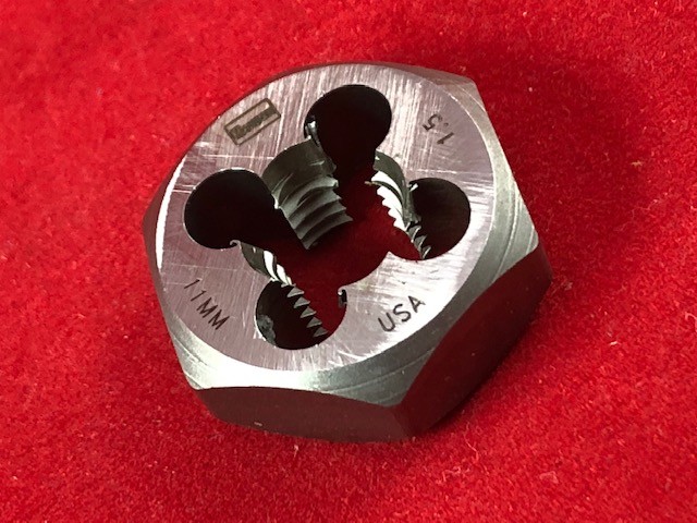 M11 X 1.5 Metric 1" Hex Die Irwin Hanson 6641 9741 11MM Carbon Steel USA RH Reth
