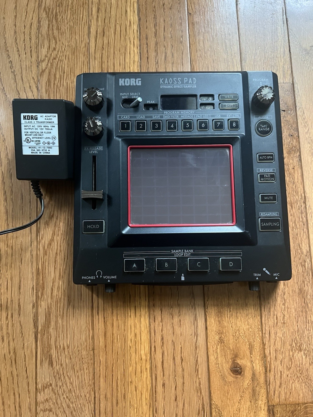 Korg KP3 Kaoss Pad Dynamic Effect Sampler Sequencer (pad Issue)