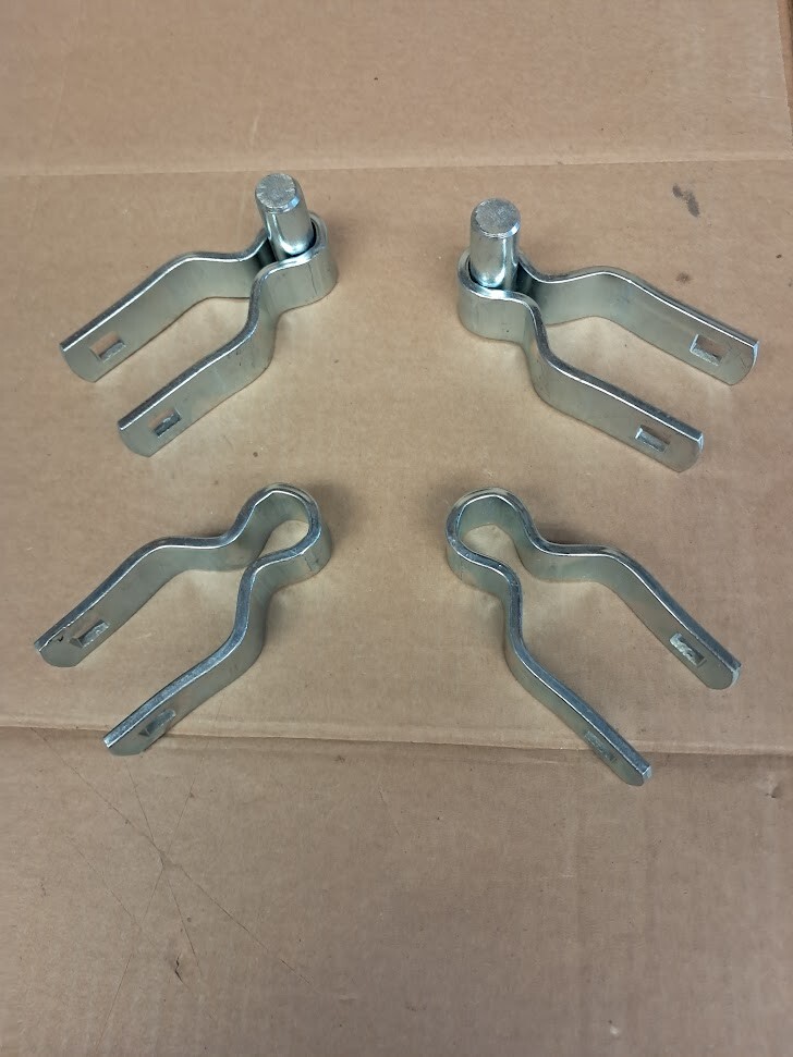 4PSC 1-3/8" Chain Link Fence Gate Post Hinge,2 Male, 2 female Gate Post Hinge..