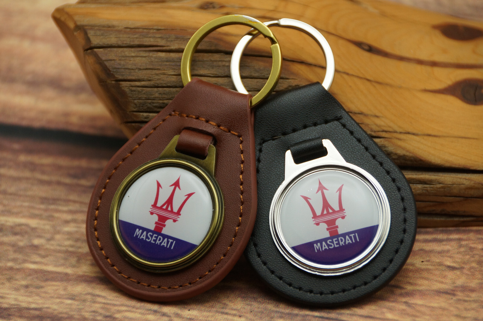 RARE VINTAGE 1970s MASERATI CAR GENUINE LEATHER KEY FOB CHAIN RING Automotive