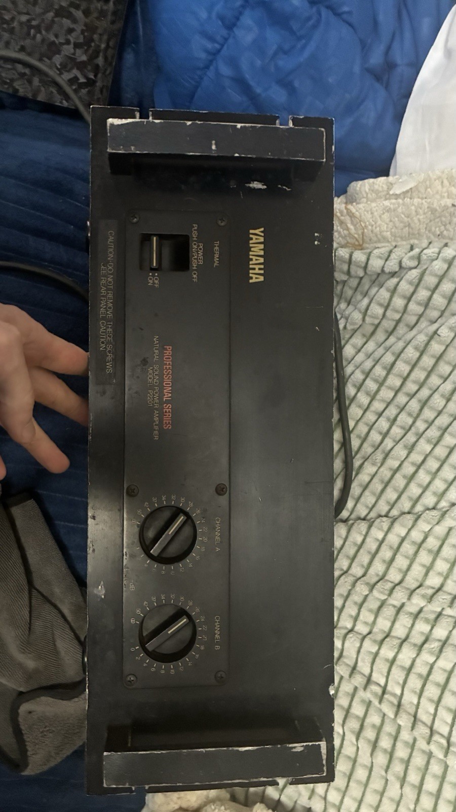 Yamaha P2201 Professional Series Power Amp Tested & Working Vintage Pro Audio