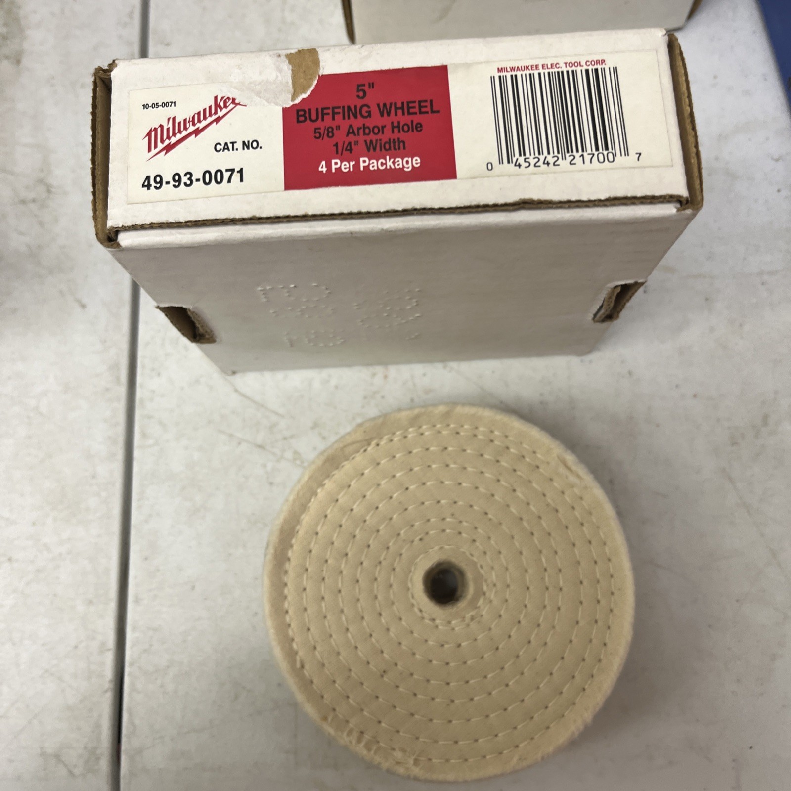 Milwaukee Buffing Wheels 5” 1/4”width 5/8”arbor 4 Pc Per Package