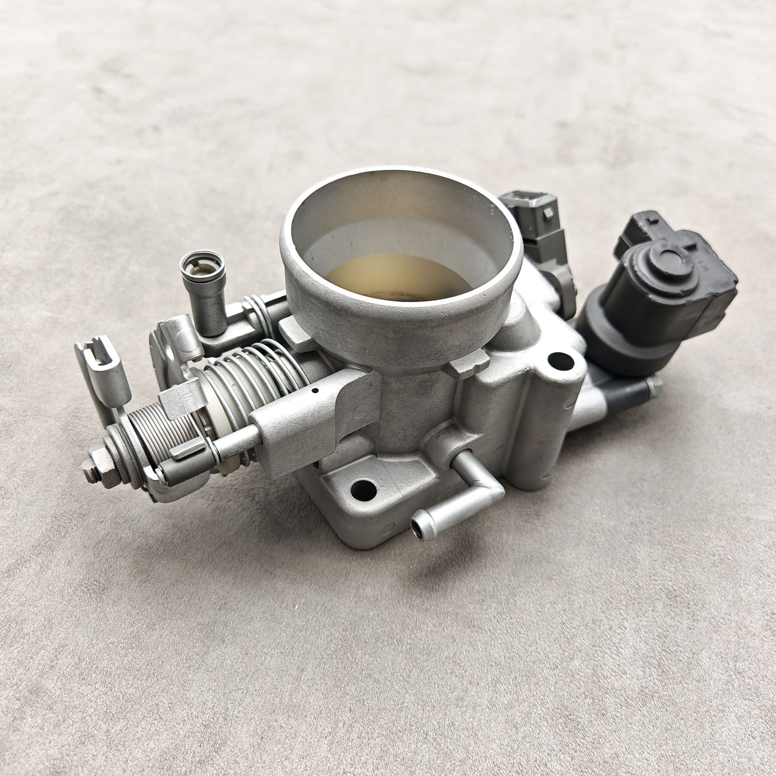Throttle Body Assembly 35100-37420 for Hyundai Tucson Kia Sportage 2.7L 05-10