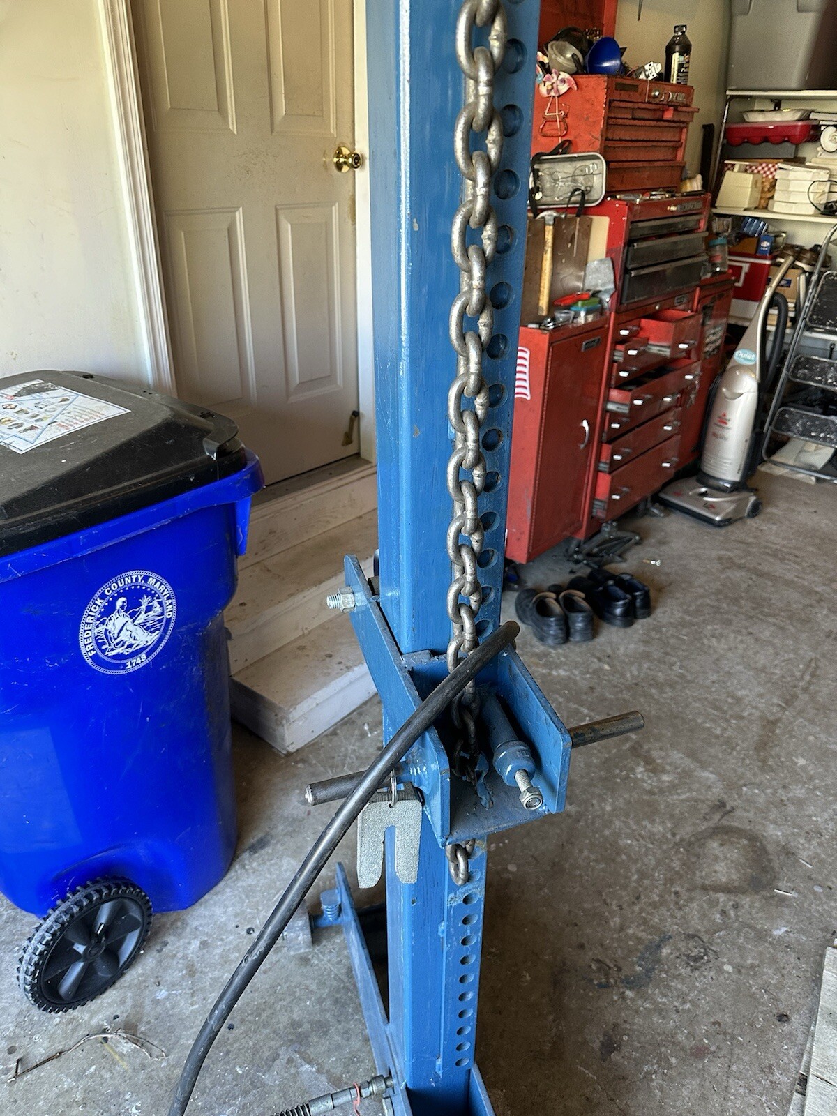 Pulling Post
