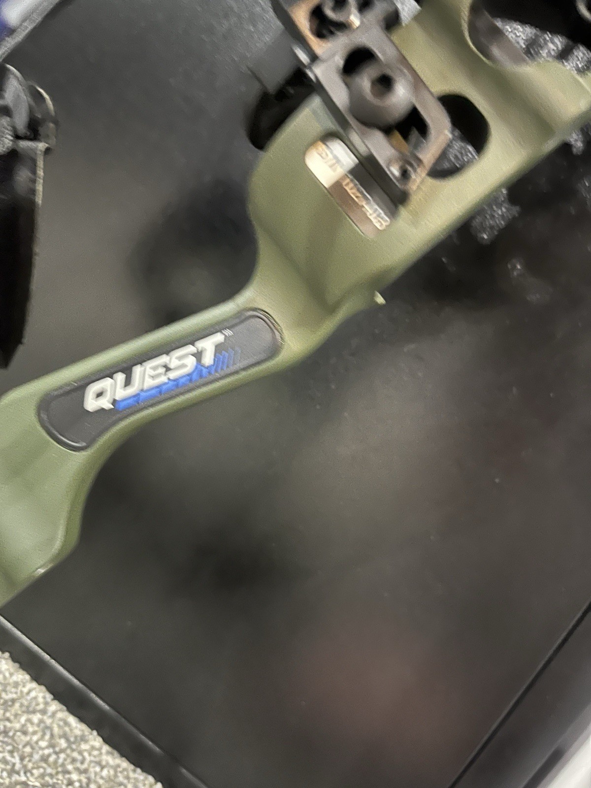 Quest Centec NXT Youth Compound Bow Package