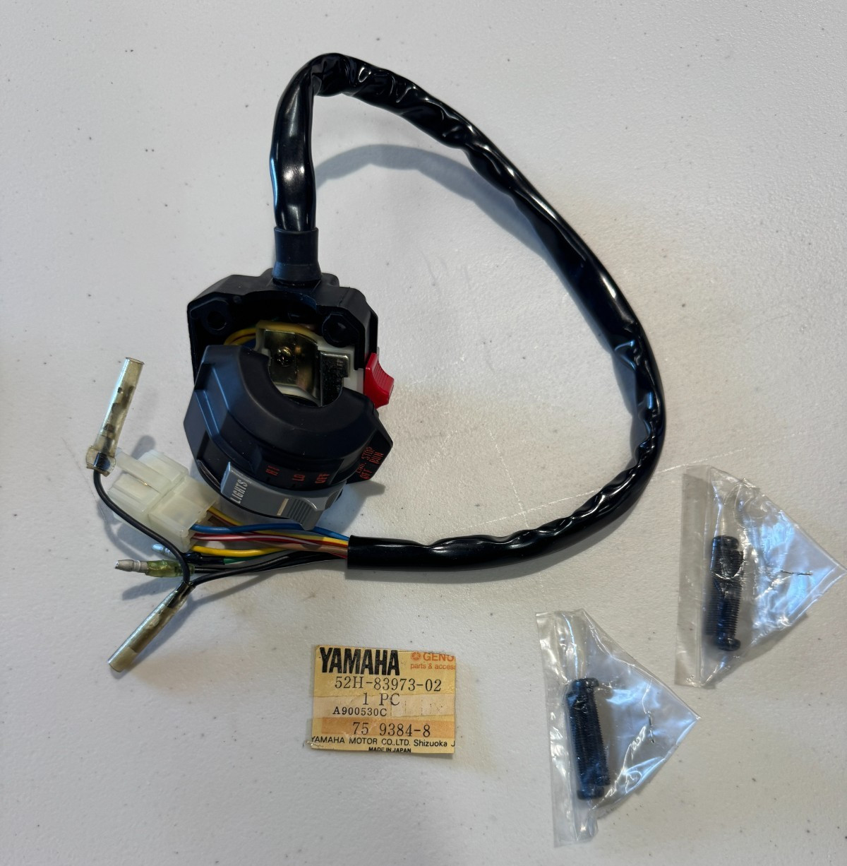 New OEM Genuine Yamaha Handlebar Switch 3 52H-83973-02-00 for 1985 YFM200 Moto 4