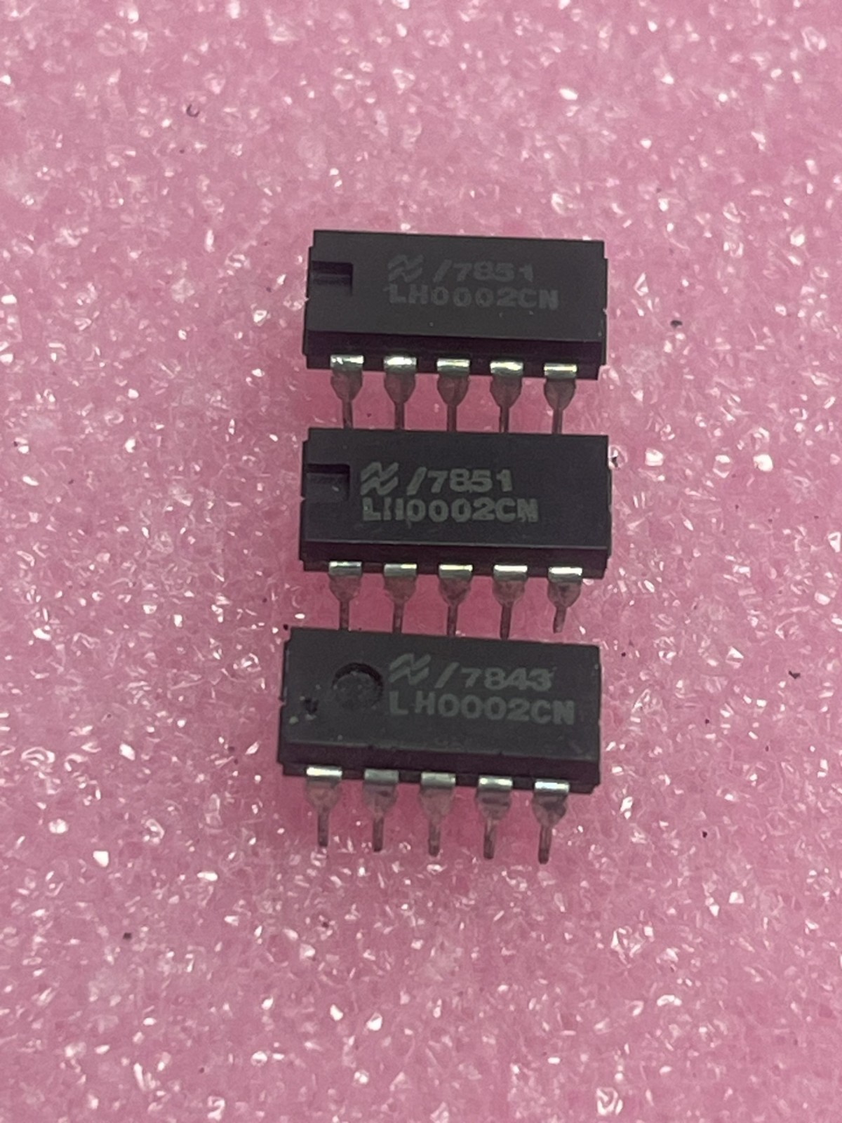 National Semiconductor LH0002CN Buffer Amplifier 10Pin PDIP, lot of 3 pcs - NEW!