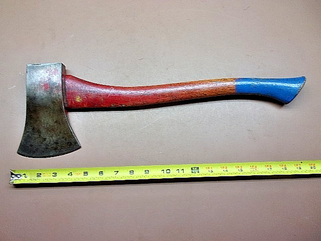 Beautiful 2 Lb. 14 Oz. Camp/Woodsman's Hatchet w/19" Handle & 4 1/2" Sharp Edge!