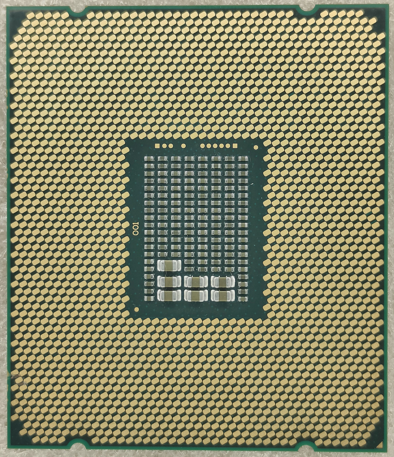 Intel Xeon E5-2698 V4 CPU SR2JW 20 core 2.20ghz LGA 2011-3 50MB 135W processor