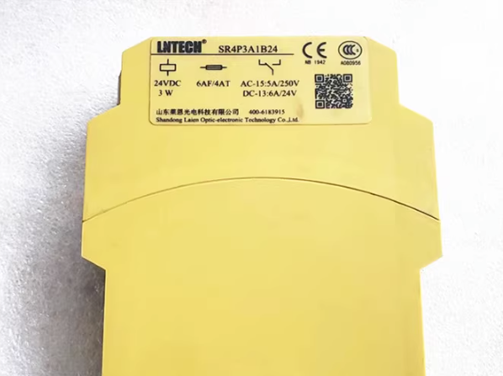 NEW LNTECH SR4P3A1B24 Safety Relay