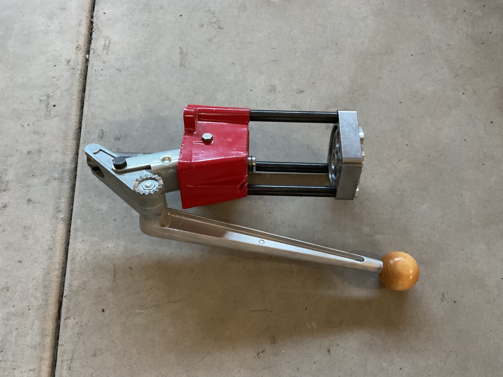 Lee Multy Stage Reloading Press Needs  2 bolts And 1 Spacer Tube.