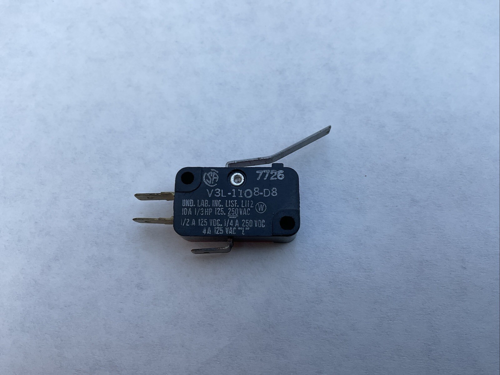 Micro Switch V3L-1108-D8  Switch Microswitch NOS