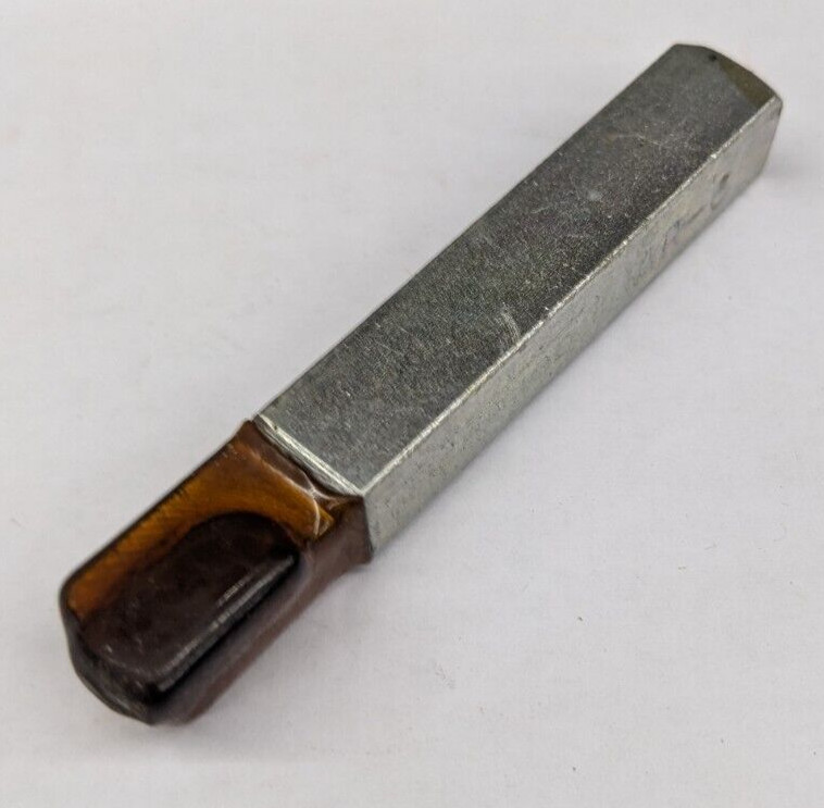 MICRO 100 AR-6 Carbide Tipped Brazed Lathe Tool Bit RH 3/8" Square 2.5" Long USA